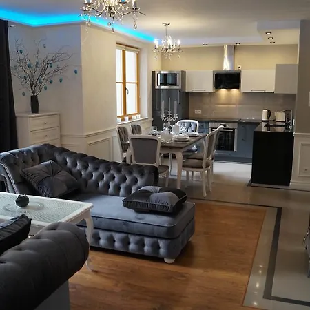 Apartament Glamour Apartment *